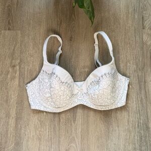 Victoria’s Secret Body by Victoria Lined Demi Lightly padded Bra 34DD